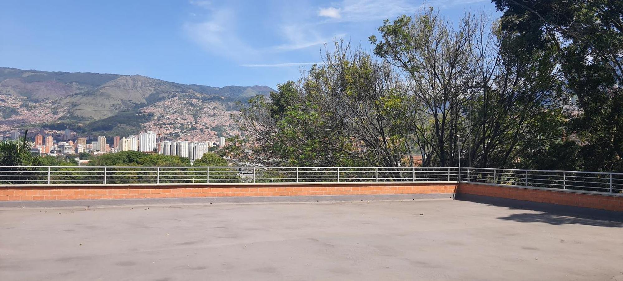 Apartamento Cerca A Plaza Mayor Medellin Luaran gambar