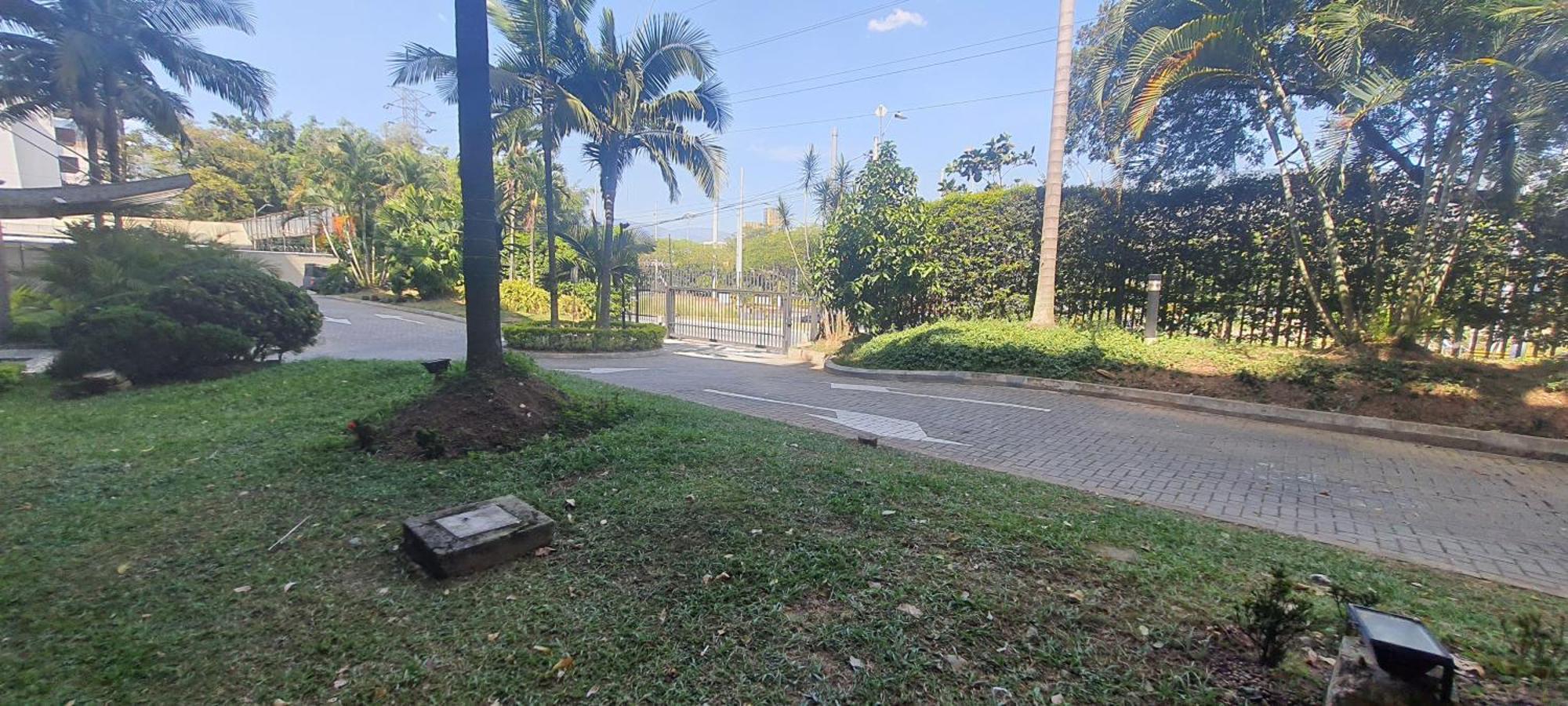 Apartamento Cerca A Plaza Mayor Medellin Luaran gambar